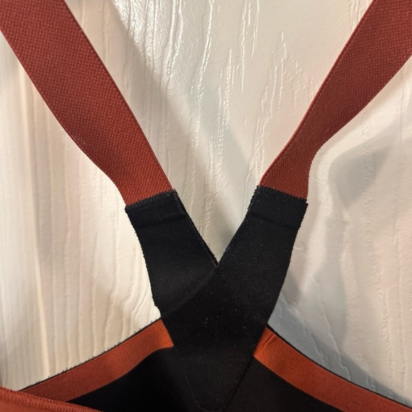 Victoria’s Secret Knockout High Impact Front Close Sport Bra SZ 36D NEW - Picture 5 of 8